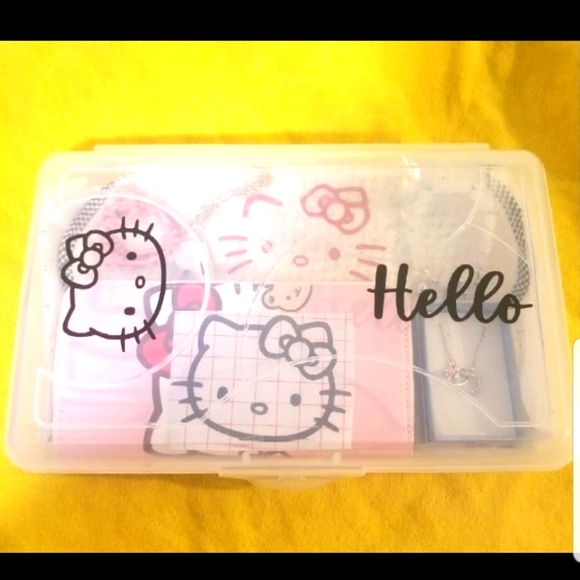 Hello Kitty Gift Set (personalized) New - Picture 1 of 7